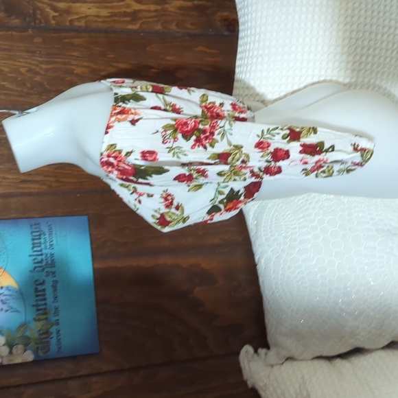 Size Size S Boho Floral Crop Blouse - Picture 9 of 11